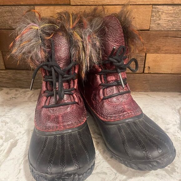 Sorel Women's Red and Black Winter Boots with Faux Fur - Picture 3 of 5
